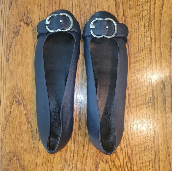 Gucci Round Toe Navy Blue Genuine Leather Silver GG Logo Flat Loafers Shoes - Picture 2 of 13